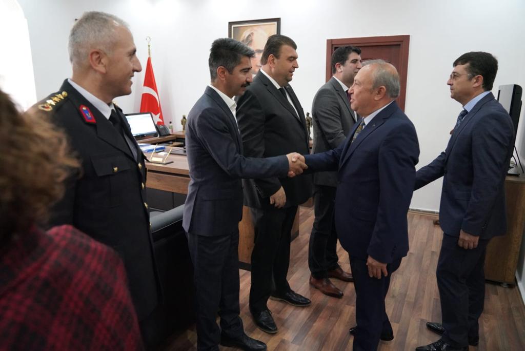 Ramazan Bayramı Dolayısı İle Seferihisar Kaymakamlık Makamında Bayramlaşma Töreni Düzenlendi